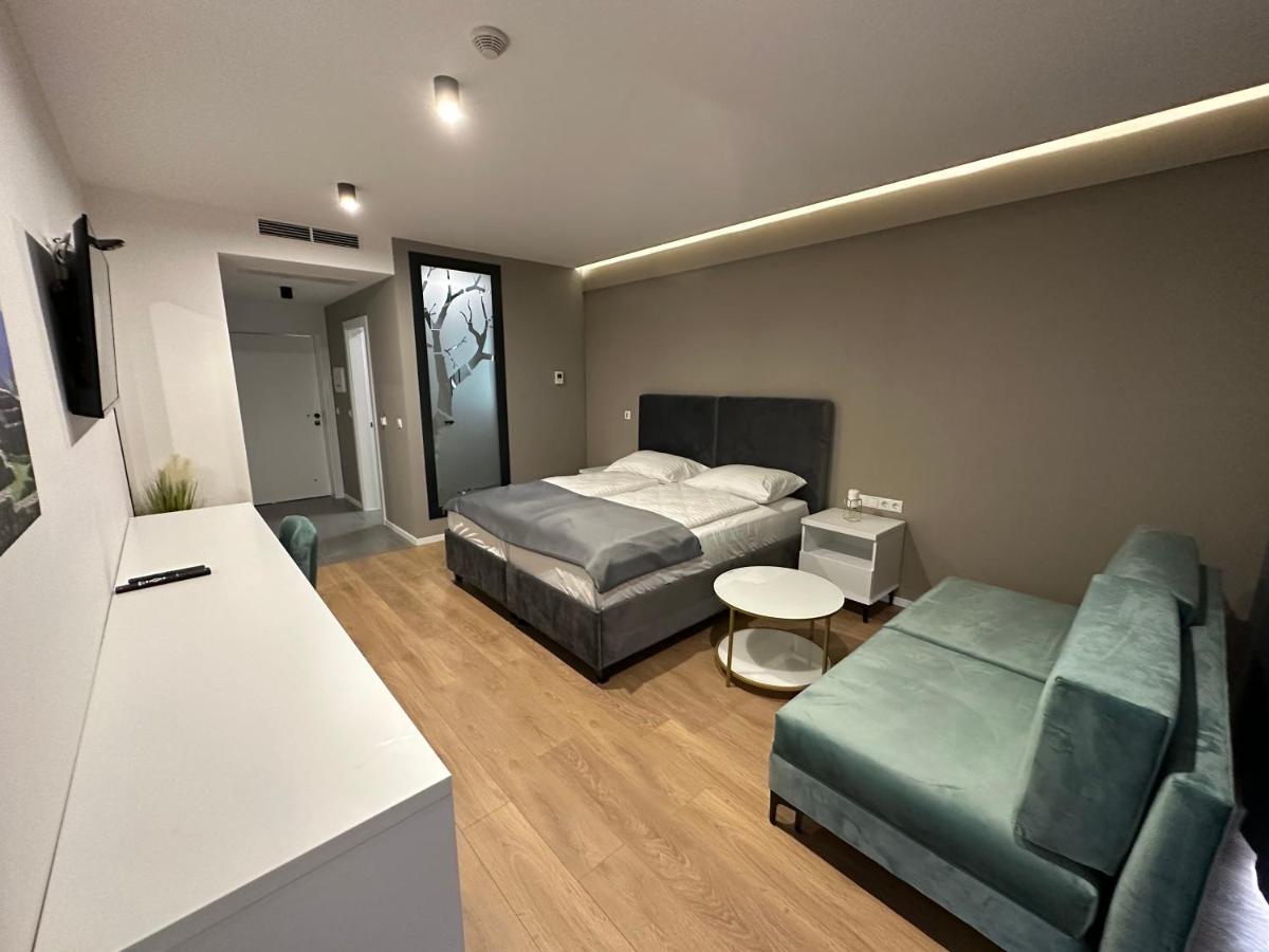 Hotel Gold Jet Bihac Exterior photo